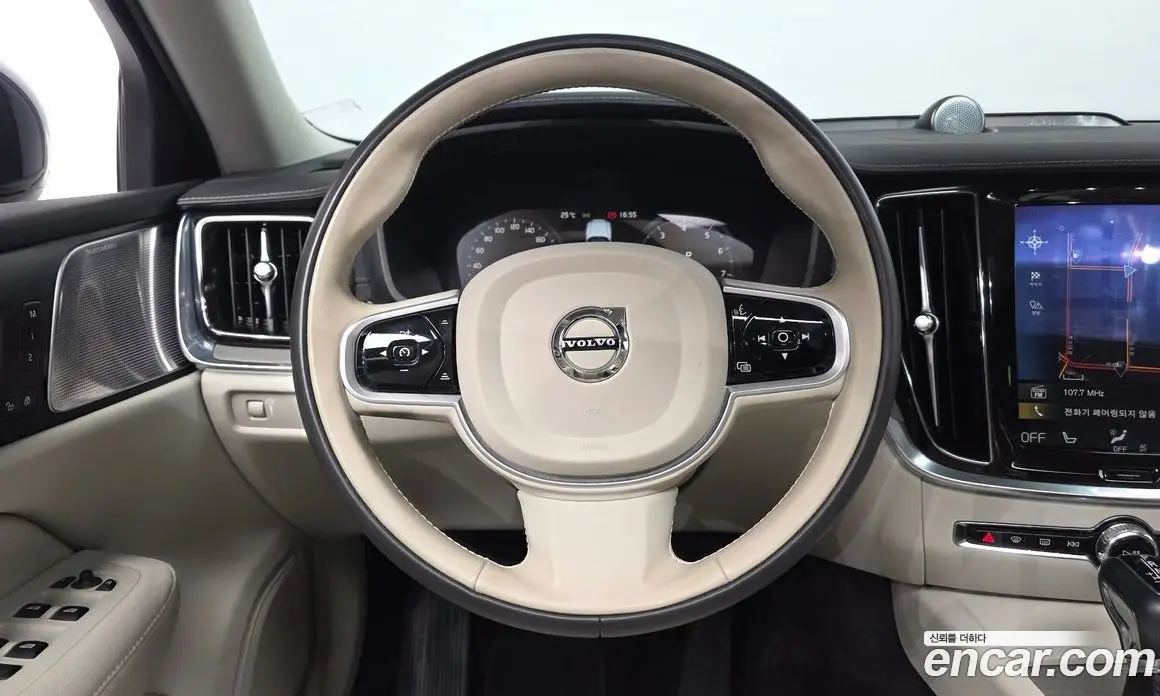 Volvo V60 2020 2.0 автомат (гидро), фото 13