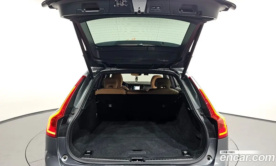 Volvo V90 2020 2.0 автомат (гидро), фото 23