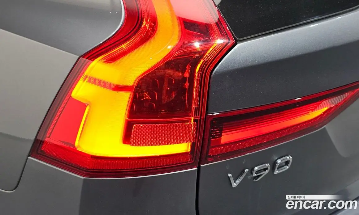 Volvo V90 2020 2.0 автомат (гидро), фото 8