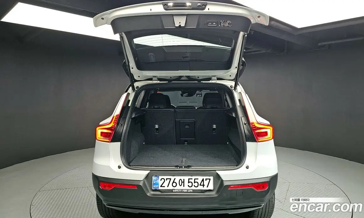 Volvo XC40 2020 2.0 автомат (гидро), фото 20