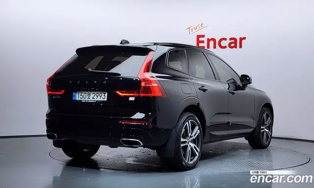Volvo XC60 2020 2.0 автомат (гидро), миниатюра 2