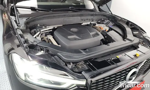 Volvo XC60 2020 2.0 автомат (гидро), миниатюра 6