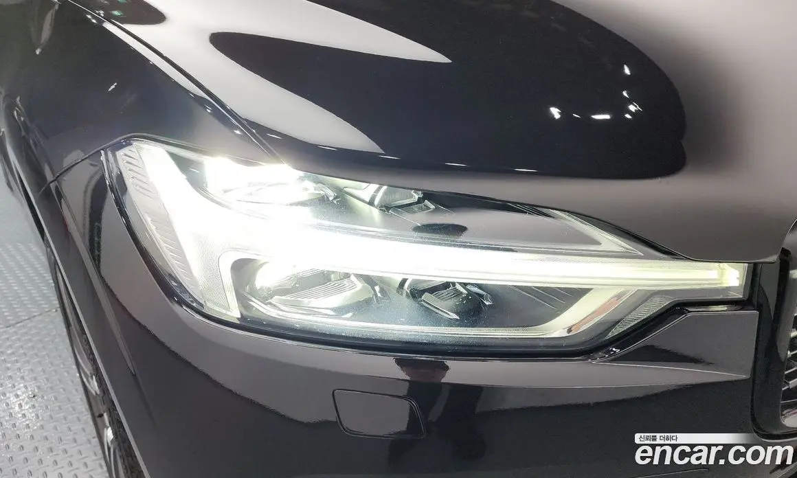 Volvo XC60 2020 2.0 автомат (гидро), фото 8