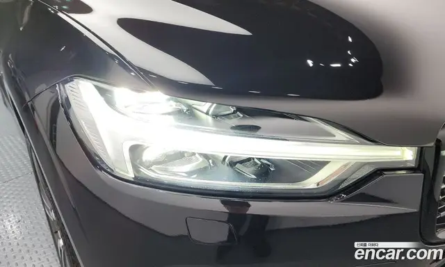 Volvo XC60 2020 2.0 автомат (гидро), миниатюра 8