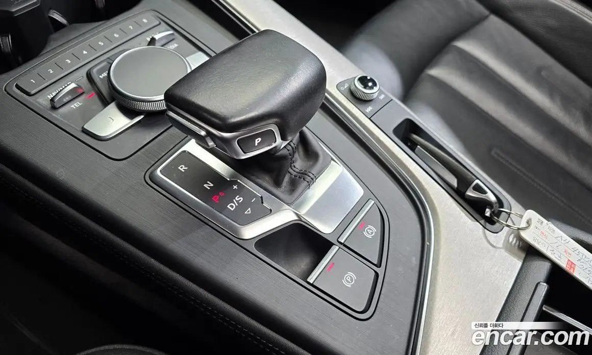 Audi A4 2016 2.0 автомат (гидро), фото 9