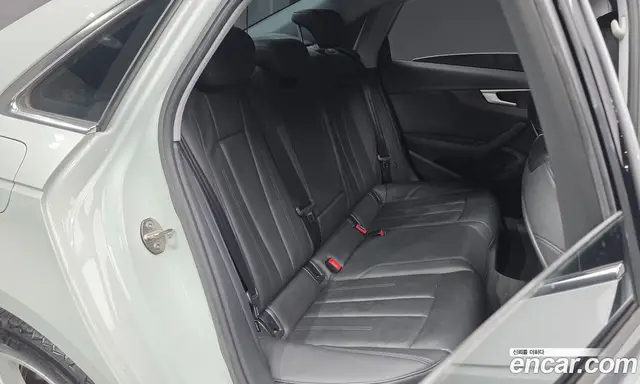 Audi A4 2018 2.0 автомат (гидро), миниатюра 11