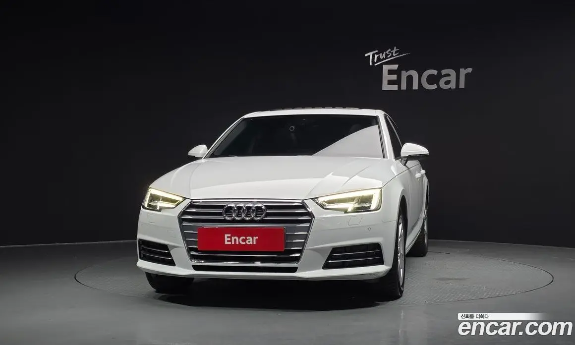 Audi A4 2018 2.0 автомат (гидро), фото 3
