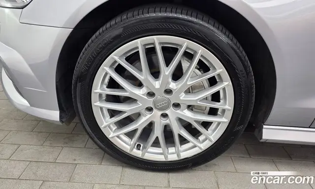Audi A6 2018 2.0 автомат (гидро), миниатюра 5