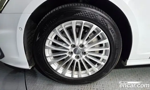 Audi A6 2020 2.0 автомат (гидро), миниатюра 5