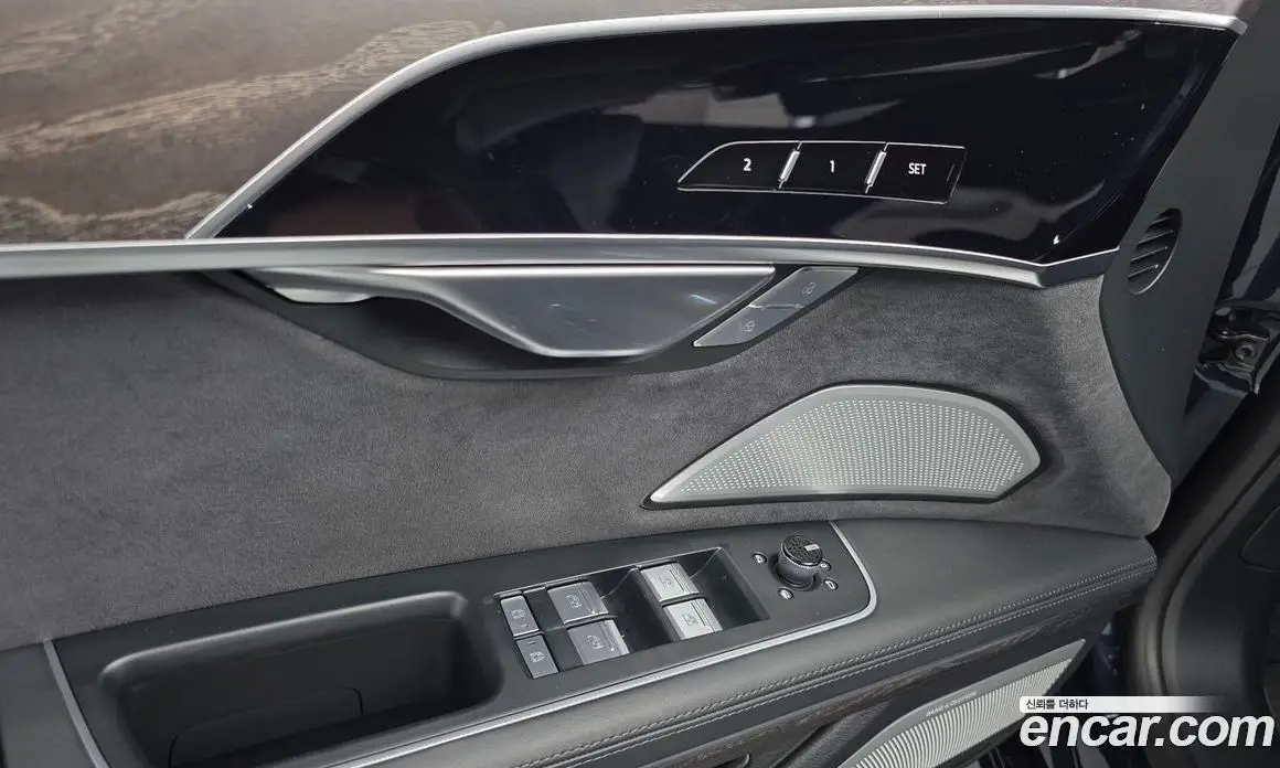 Audi A8 2023 3.0 автомат (гидро), фото 14