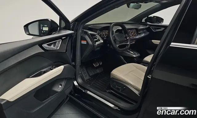 Audi Q4 e-tron 2023 0.2 автомат (гидро), миниатюра 12