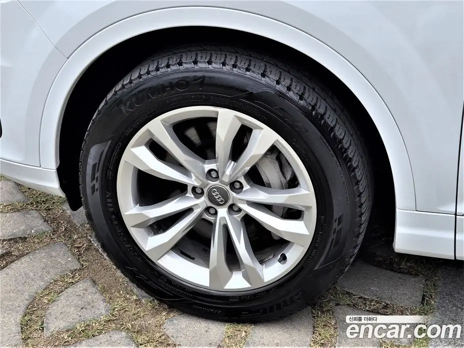 Audi Q7 2016 3.0 автомат (гидро), фото 5
