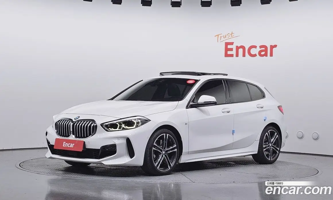 BMW 1 серия 2023 2.0 автомат (гидро), фото 1 BMW 1 серия 2023 2.0 автомат (гидро), фото 1