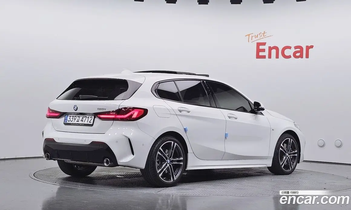 BMW 1 серия 2023 2.0 автомат (гидро), фото 2 BMW 1 серия 2023 2.0 автомат (гидро), фото 2