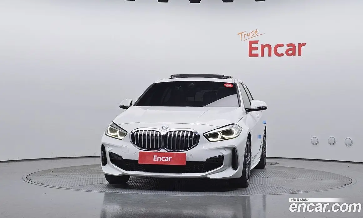 BMW 1 серия 2023 2.0 автомат (гидро), фото 3 BMW 1 серия 2023 2.0 автомат (гидро), фото 3