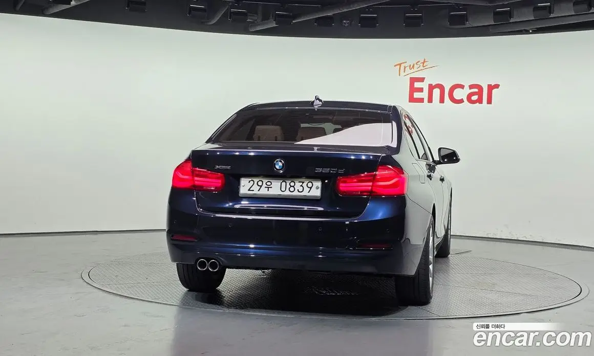 BMW 3 серия 2016 2.0 автомат (гидро), фото 4