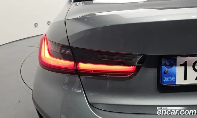 BMW 3 серия 2024 2.0 автомат (гидро), миниатюра 9 BMW 3 серия 2024 2.0 автомат (гидро), миниатюра 9