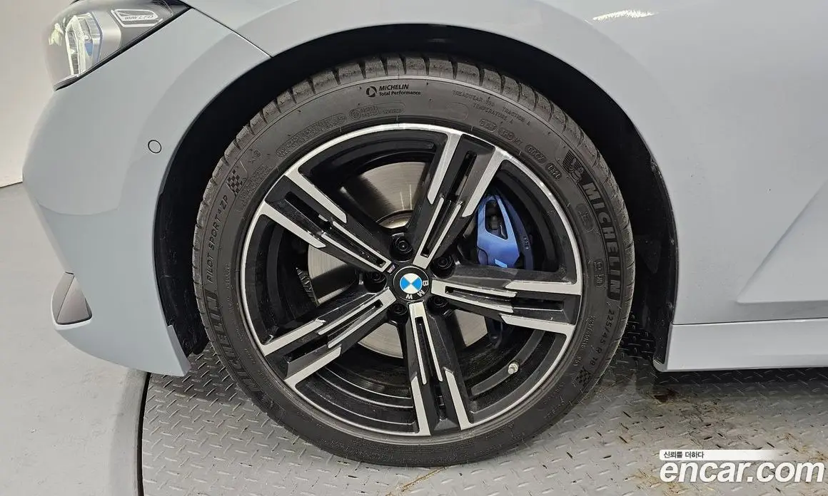 BMW 3 серия 2025 2.0 автомат (гидро), фото 5