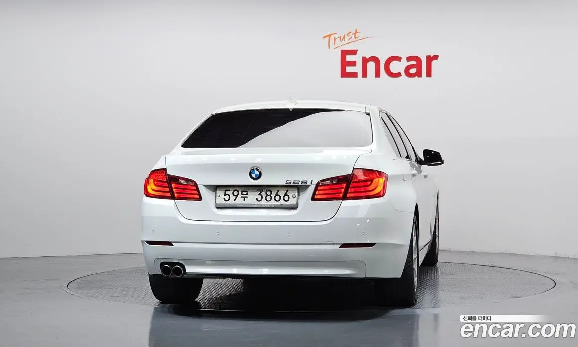 BMW 5 серия 2012 2.0 автомат (гидро), фото 4