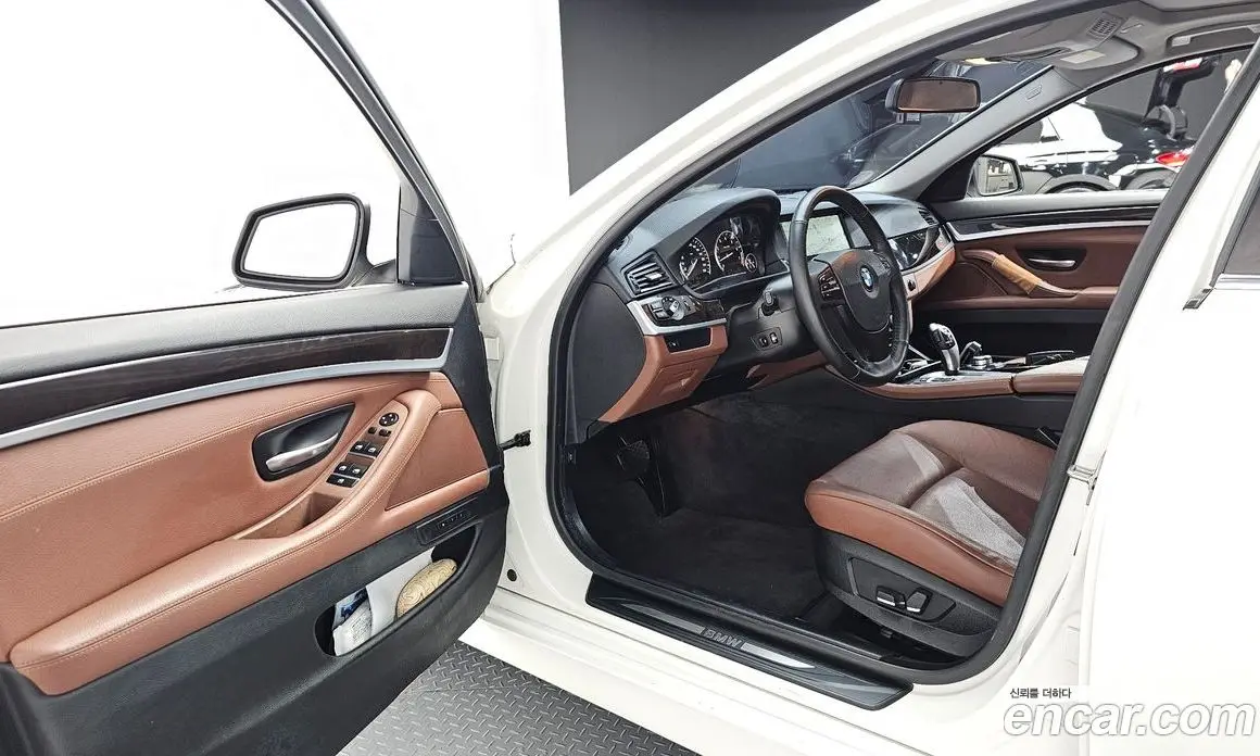 BMW 5 серия 2012 2.0 автомат (гидро), фото 10