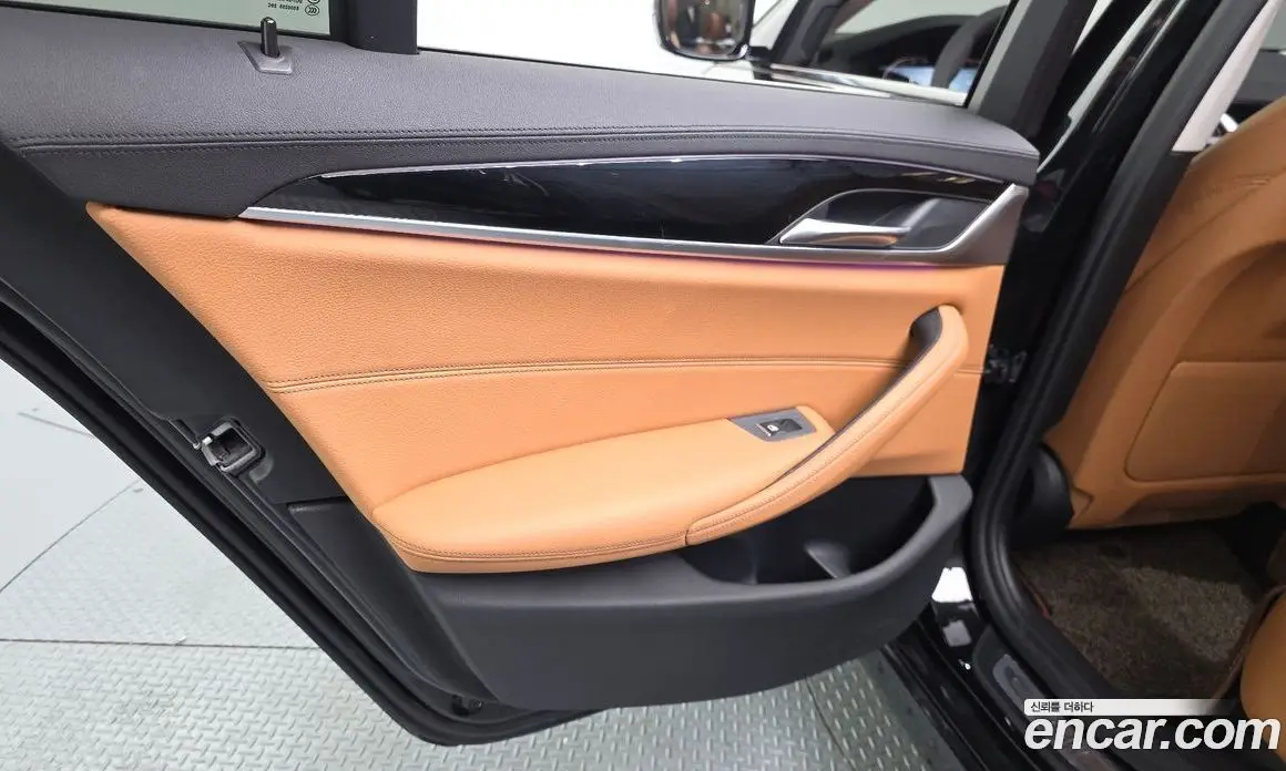 BMW 5 серия 2019 2.0 автомат (гидро), фото 14
