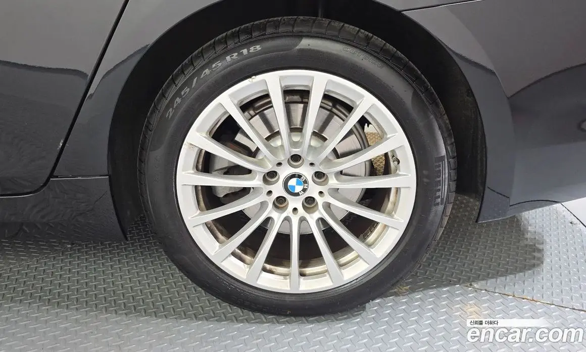 BMW 5 серия 2019 2.0 автомат (гидро), фото 6