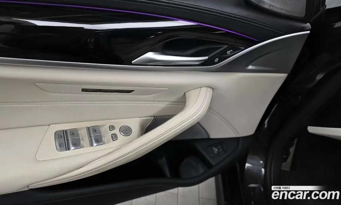 BMW 5 серия 2022 4.4 автомат (гидро), фото 27