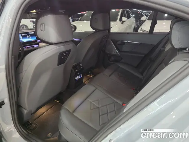 BMW 5 серия 2025 2.0 автомат (гидро), миниатюра 12