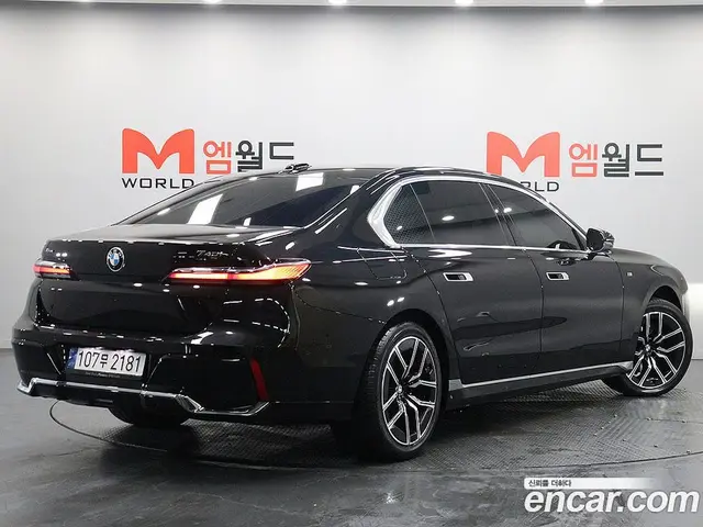 BMW 7 серия 2024 3.0 автомат (гидро), миниатюра 2