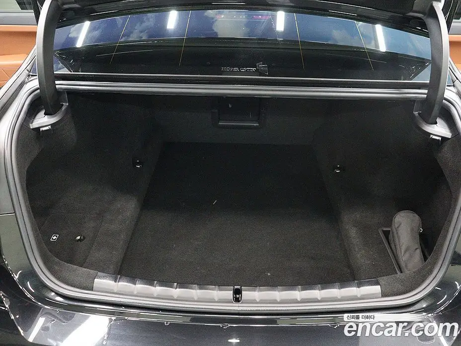 BMW 7 серия 2024 3.0 автомат (гидро), фото 15