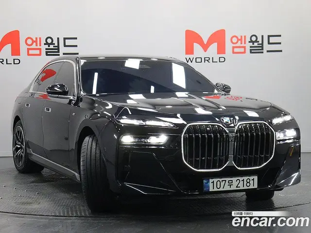 BMW 7 серия 2024 3.0 автомат (гидро), миниатюра 3