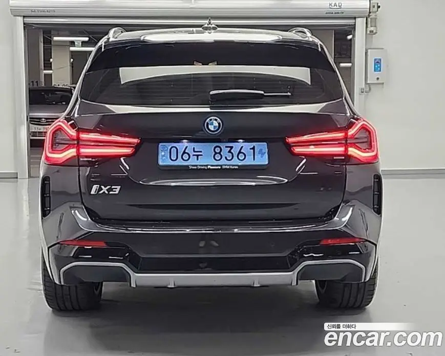BMW iX3 2024 автомат (гидро), фото 3