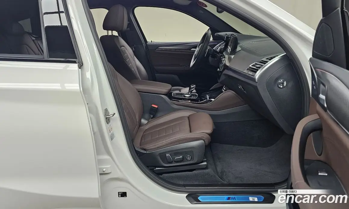 BMW X4 2024 2.0 автомат (гидро), фото 16