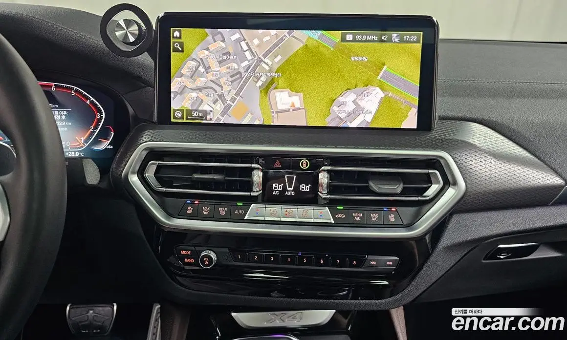 BMW X4 2024 2.0 автомат (гидро), фото 18