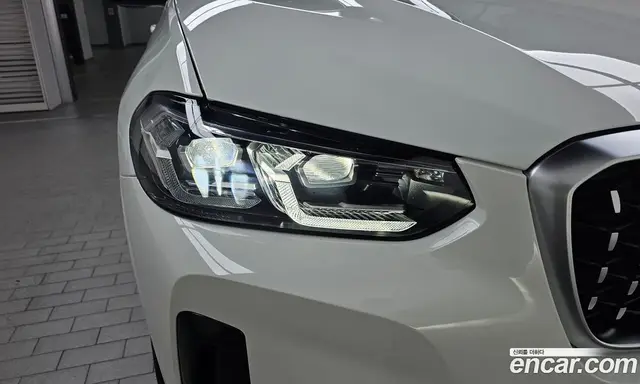 BMW X4 2024 2.0 автомат (гидро), миниатюра 8
