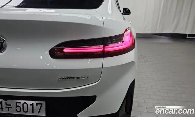 BMW X4 2024 2.0 автомат (гидро), миниатюра 9