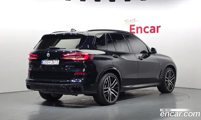 BMW X5 2023 4.4 автомат (гидро), миниатюра 2
