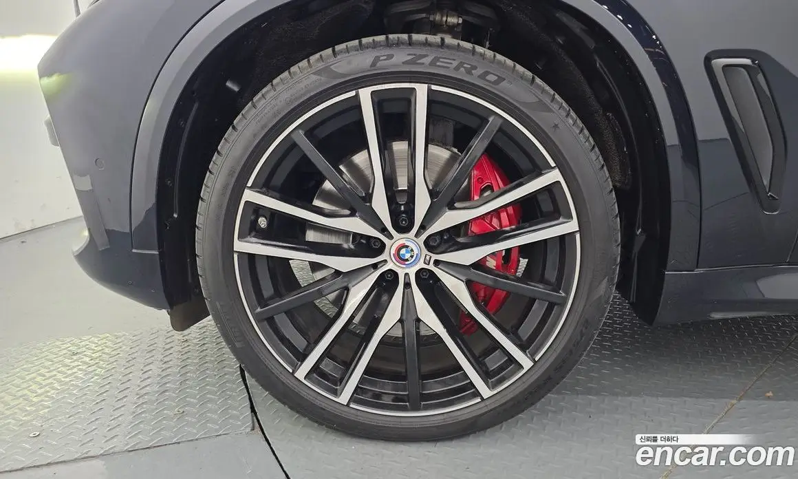 BMW X5 2023 4.4 автомат (гидро), фото 5