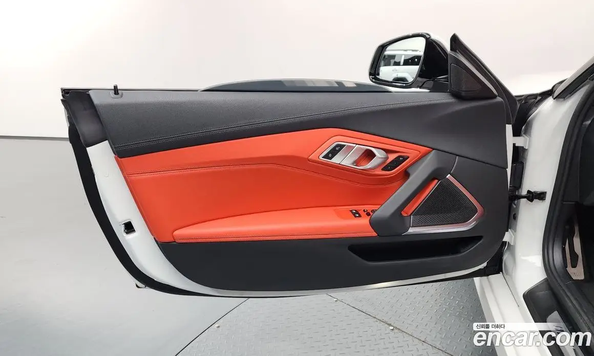 BMW Z4 2024 2.0 автомат (гидро), фото 14