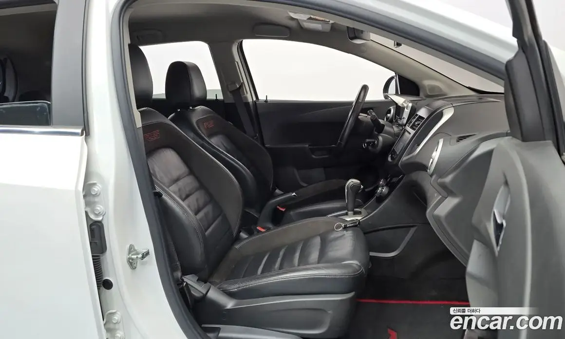 Chevrolet Aveo 2014 1.4 автомат (гидро), фото 11