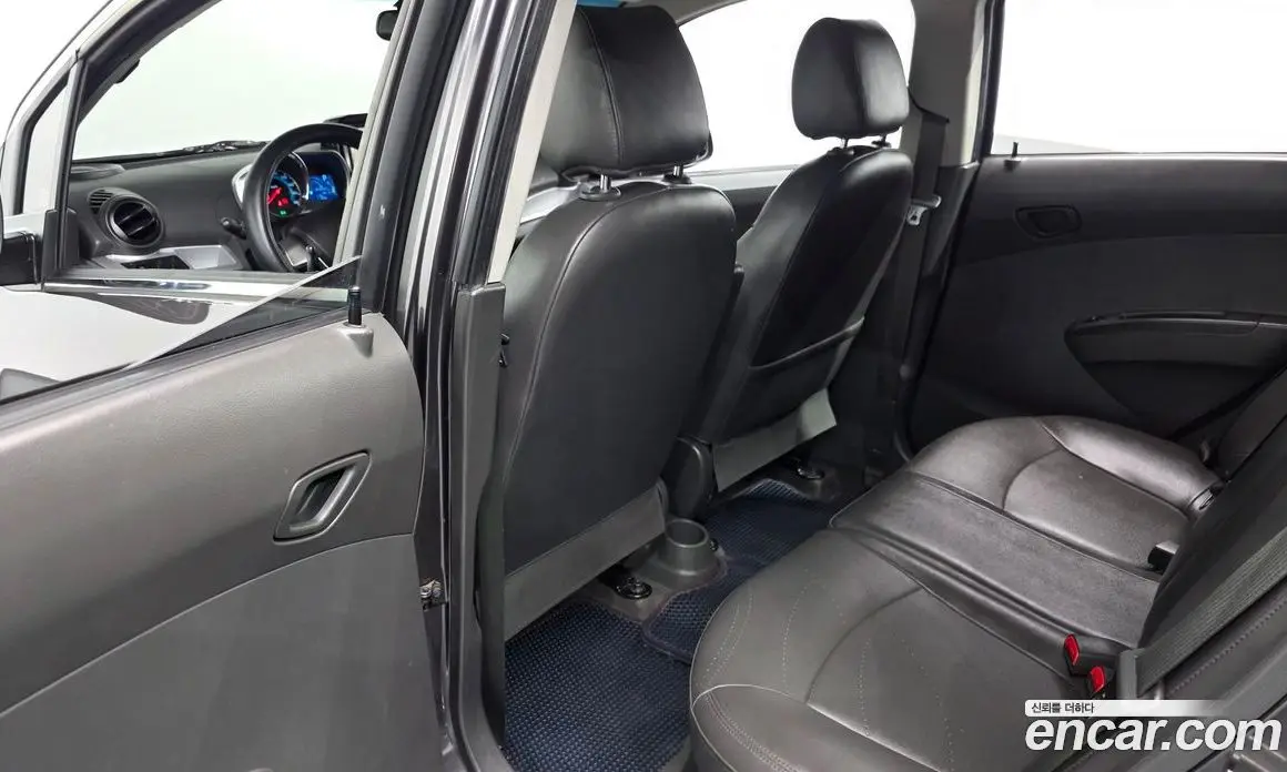 Chevrolet Spark 2015 1.0 автомат (гидро), фото 11
