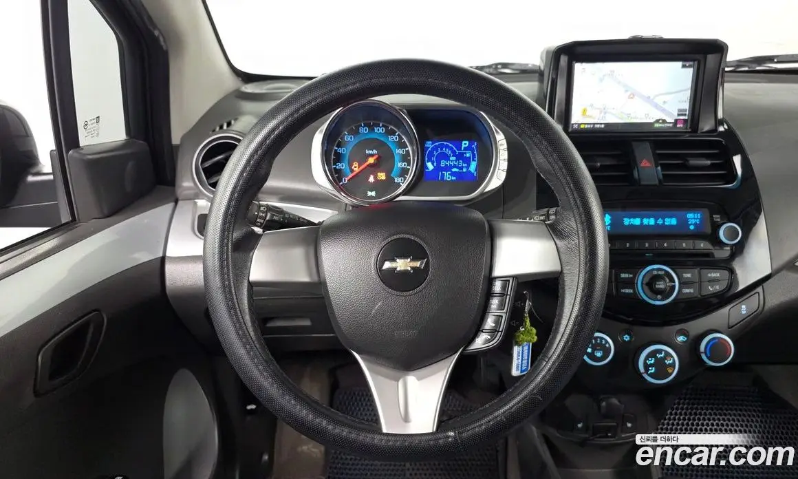 Chevrolet Spark 2015 1.0 автомат (гидро), фото 13