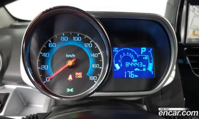 Chevrolet Spark 2015 1.0 автомат (гидро), миниатюра 8