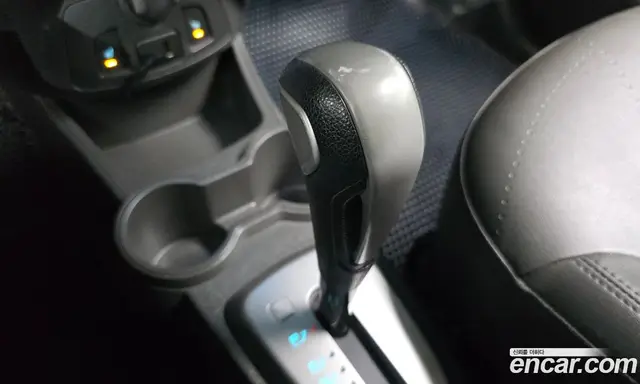 Chevrolet Spark 2015 1.0 автомат (гидро), миниатюра 9