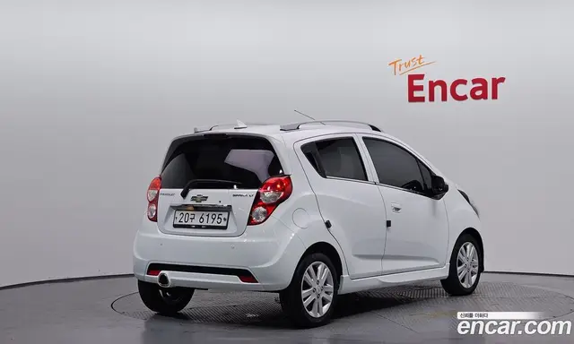 Chevrolet Spark 2015 1.0 автомат (гидро), миниатюра 2