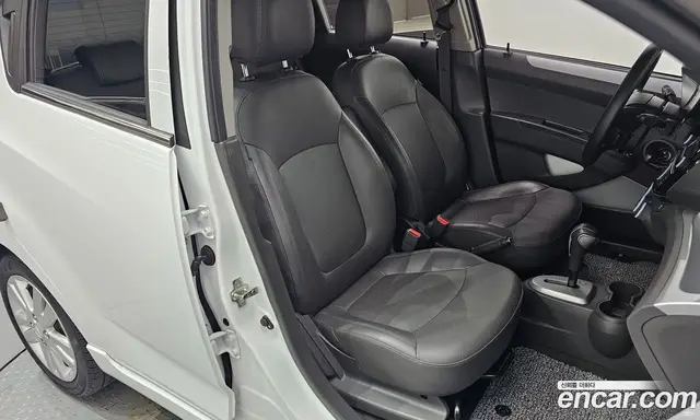 Chevrolet Spark 2015 1.0 автомат (гидро), миниатюра 11