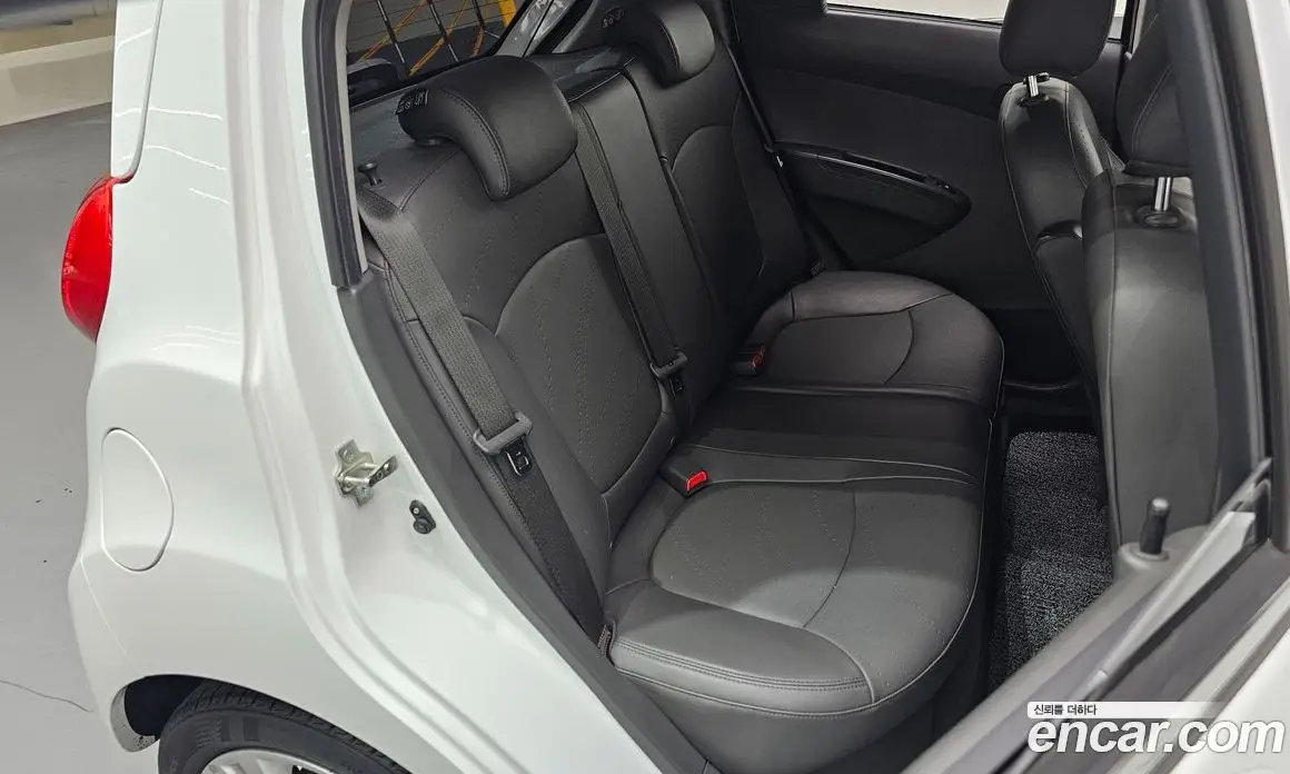 Chevrolet Spark 2015 1.0 автомат (гидро), фото 12