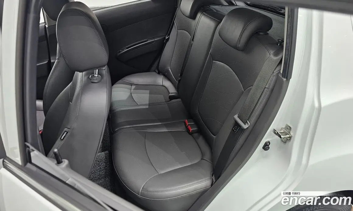 Chevrolet Spark 2015 1.0 автомат (гидро), фото 13