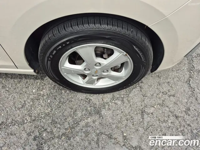 Chevrolet Spark 2015 1.0 автомат (гидро), миниатюра 10