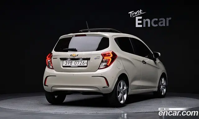 Chevrolet Spark 2016 1.0 автомат (гидро), миниатюра 2
